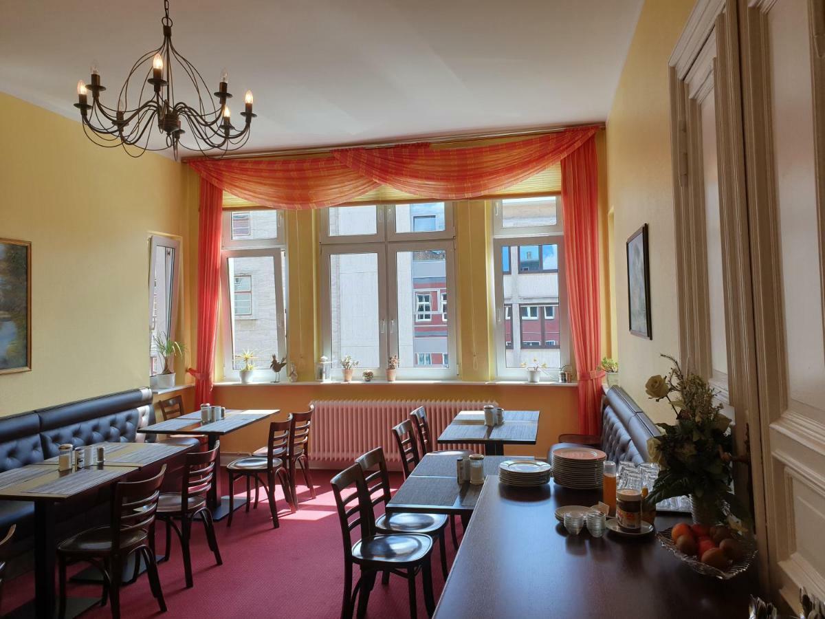 Hotel Pension Fischer Am Kudamm - Berlin — Fotos 1